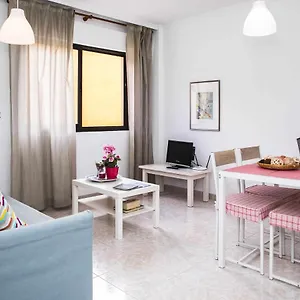 Confortable En La Laguna A 5 Min Tranvía Y Wifi Apartamento